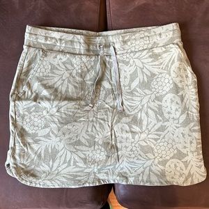 Skirt with inside shorts
